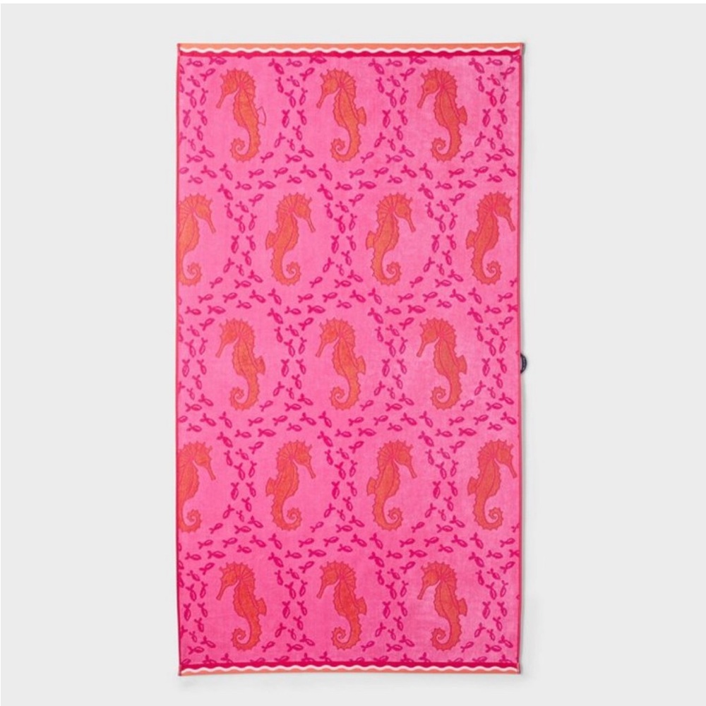 🆕 limited edition Roller Rabbit x Target Pink Seahorse Beach Towel. Sold out!